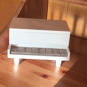 gloss white piano jewelry box